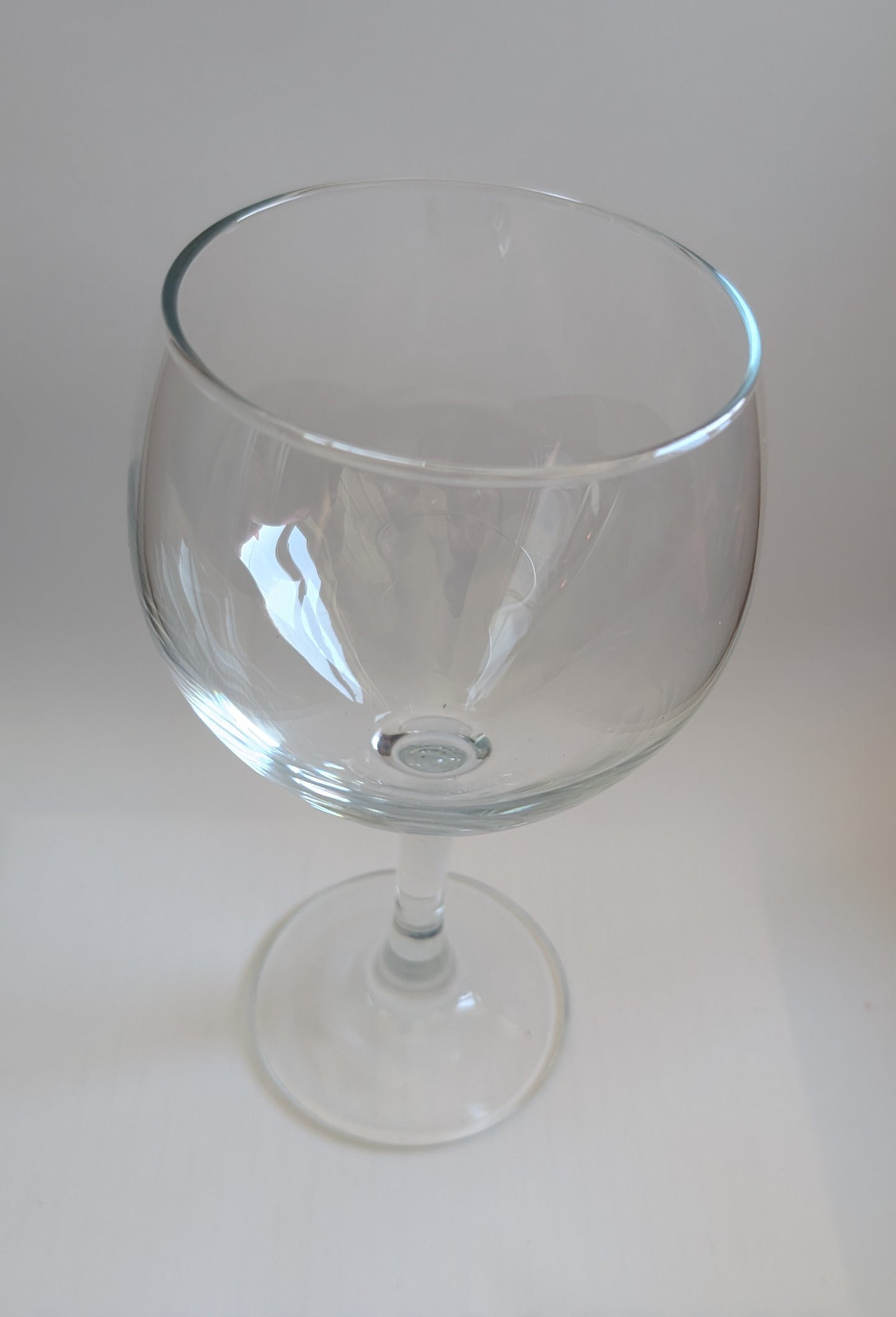 Gin glass